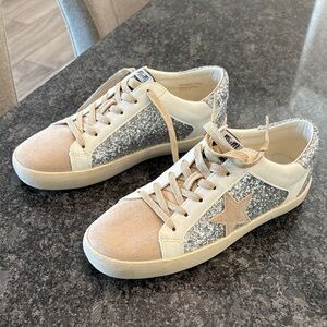 Mi.iM Women's Sneakers - Glitter Silver and Beige